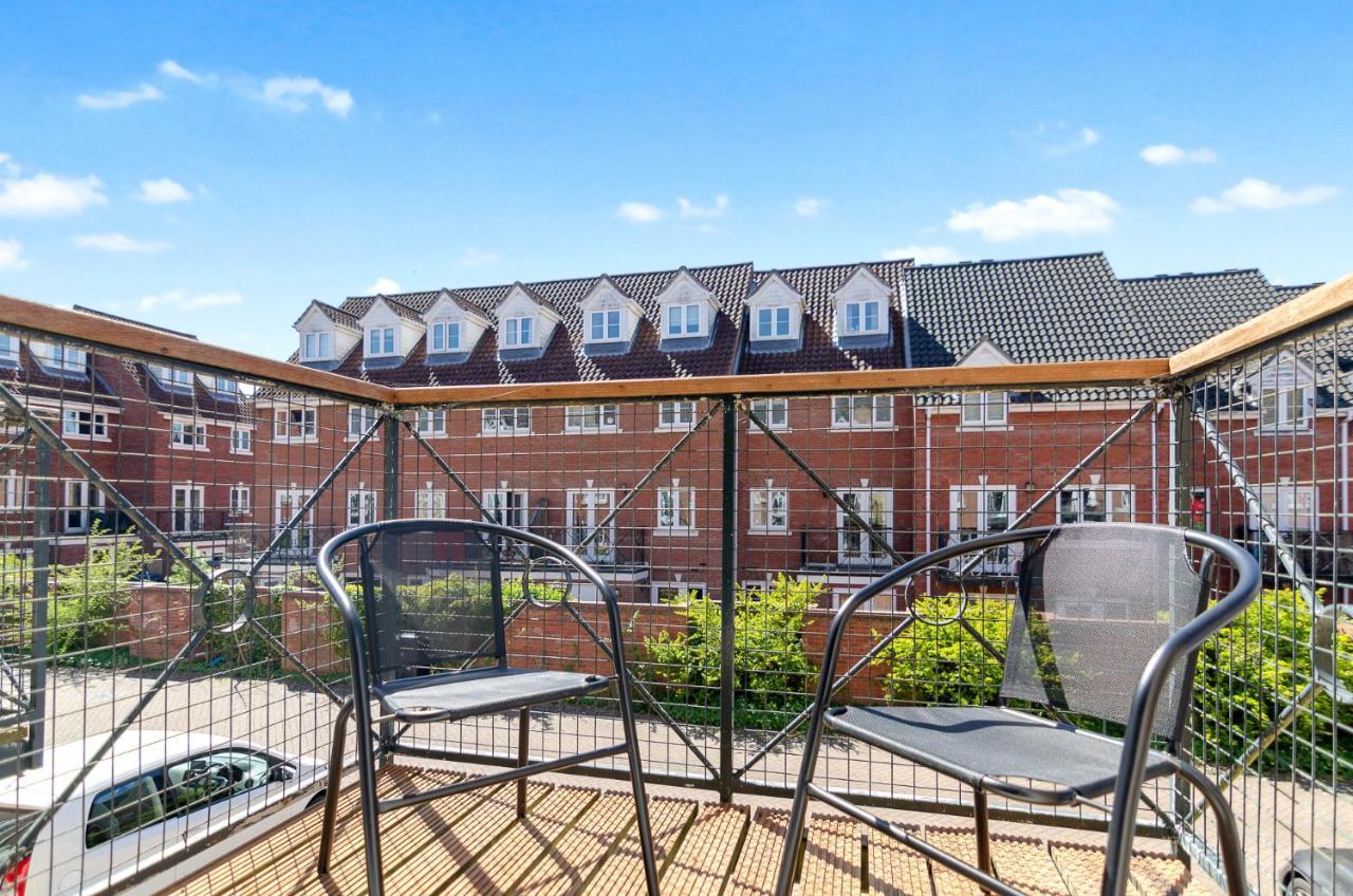 Villa 4Br Townhouse Wbalcony Free Parking Fast Wi-Fi NWI Exterior foto