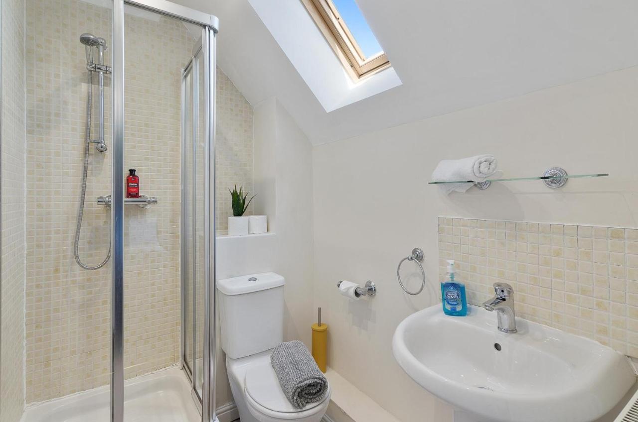 Villa 4Br Townhouse Wbalcony Free Parking Fast Wi-Fi NWI Exterior foto