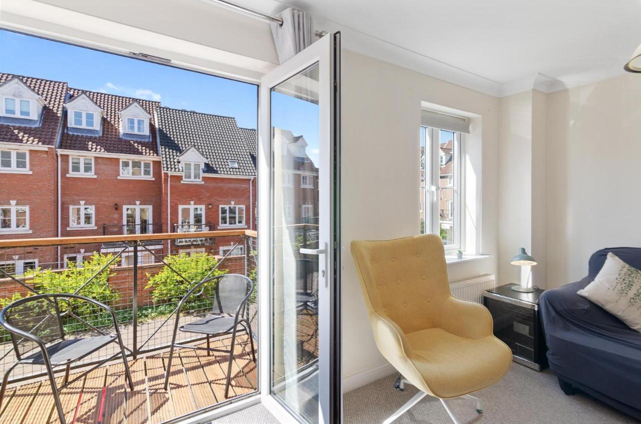 Villa 4Br Townhouse Wbalcony Free Parking Fast Wi-Fi NWI Exterior foto